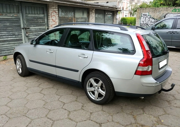 Volvo V50 cena 15000 przebieg: 324500, rok produkcji 2005 z Warszawa małe 106